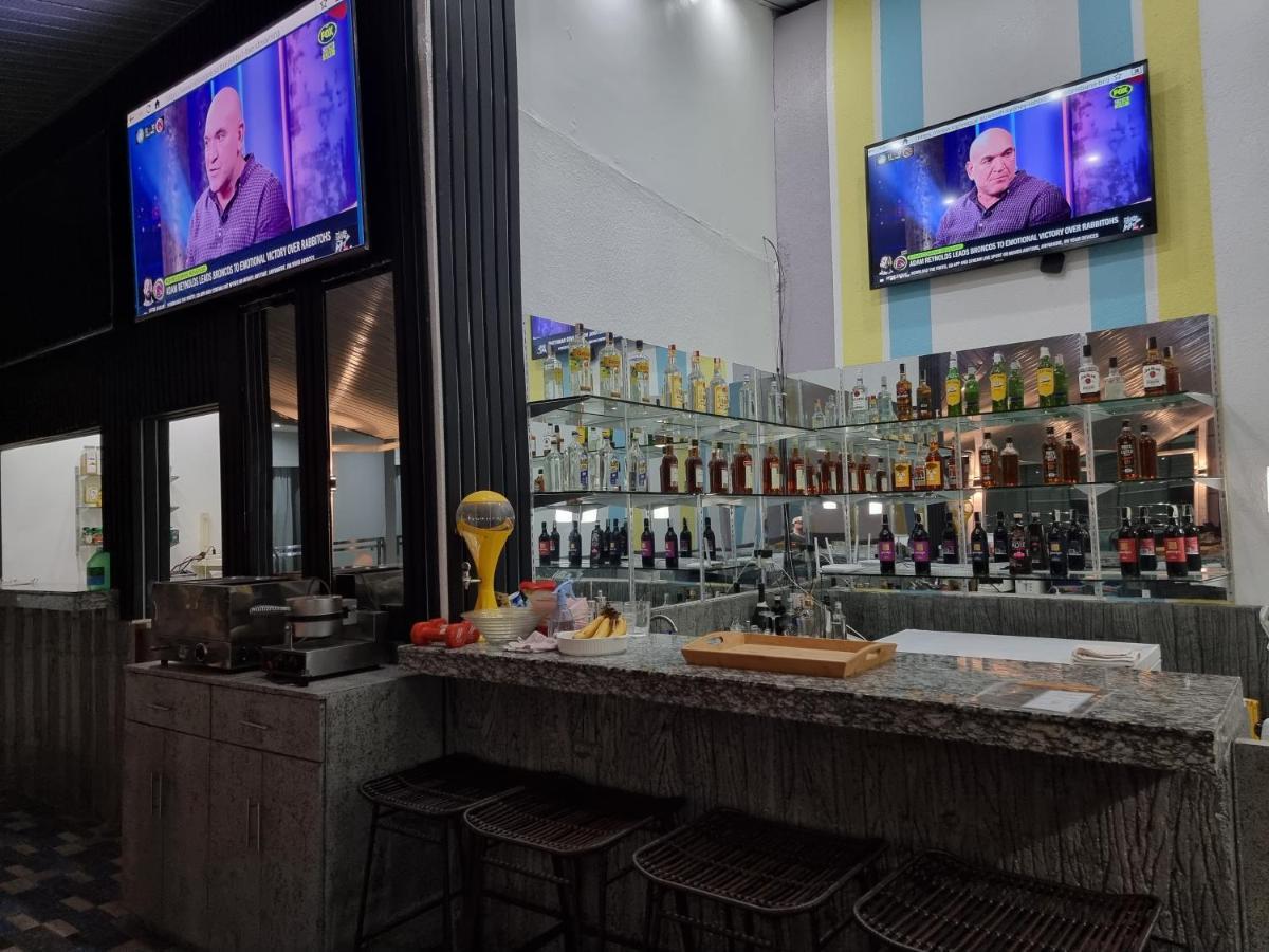 Chequers Suites Subic Bay Olongapo Εξωτερικό φωτογραφία