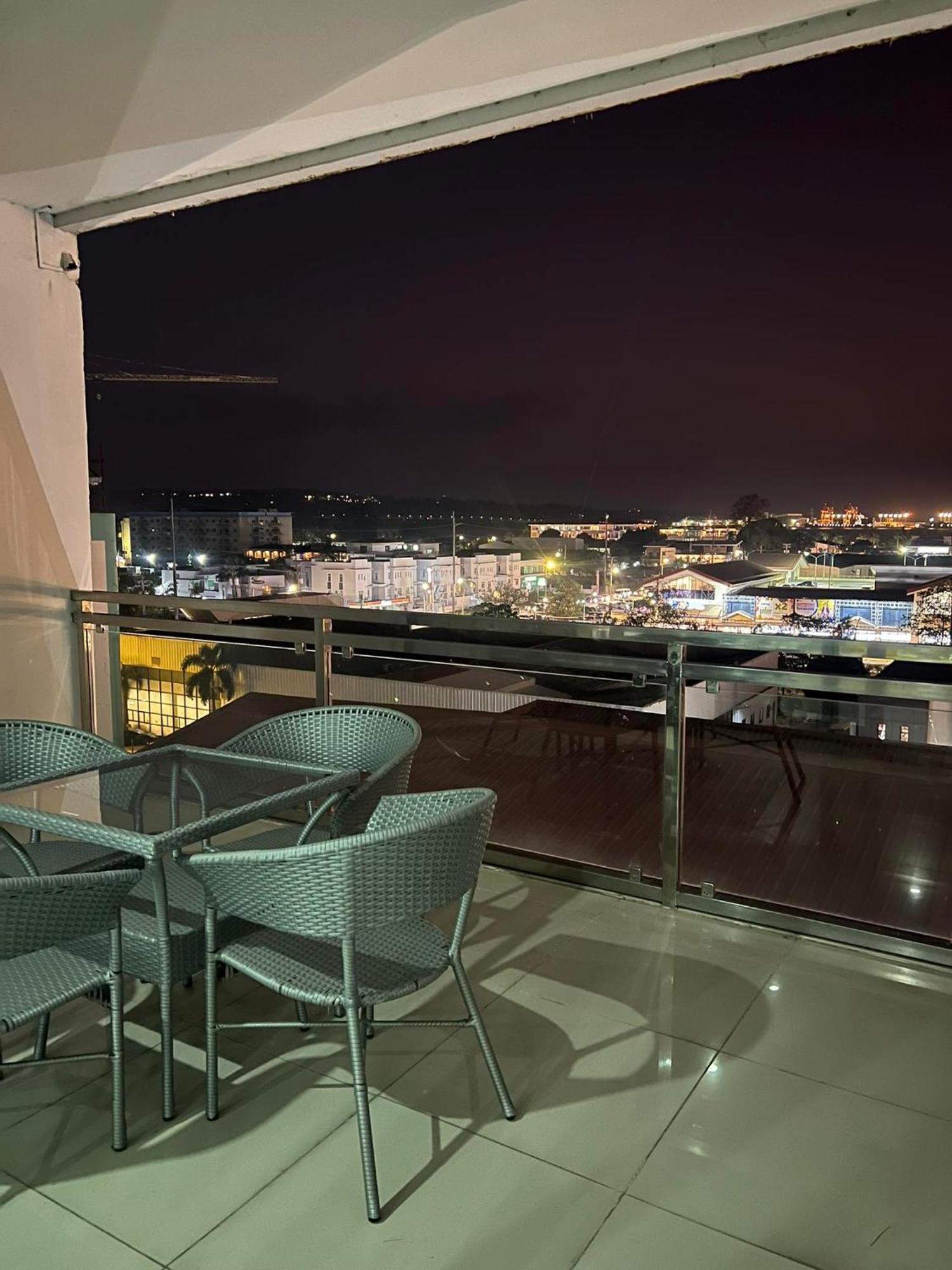 Chequers Suites Subic Bay Olongapo Εξωτερικό φωτογραφία