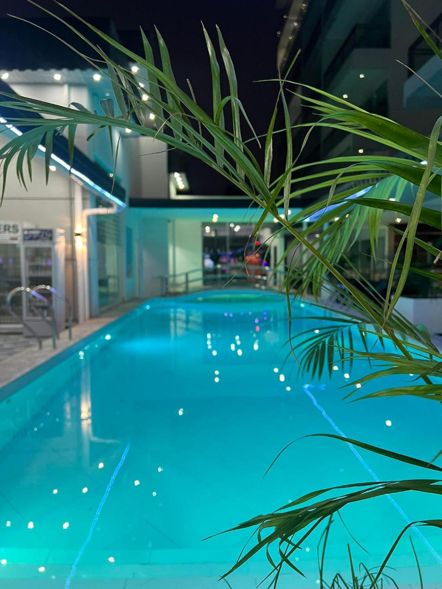 Chequers Suites Subic Bay Olongapo Εξωτερικό φωτογραφία