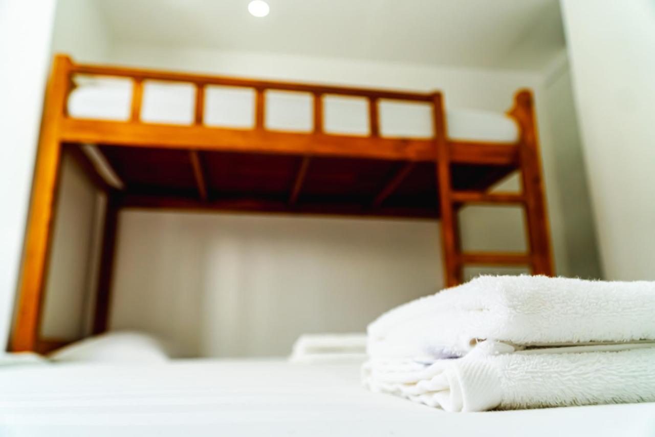 Chequers Suites Subic Bay Olongapo Εξωτερικό φωτογραφία