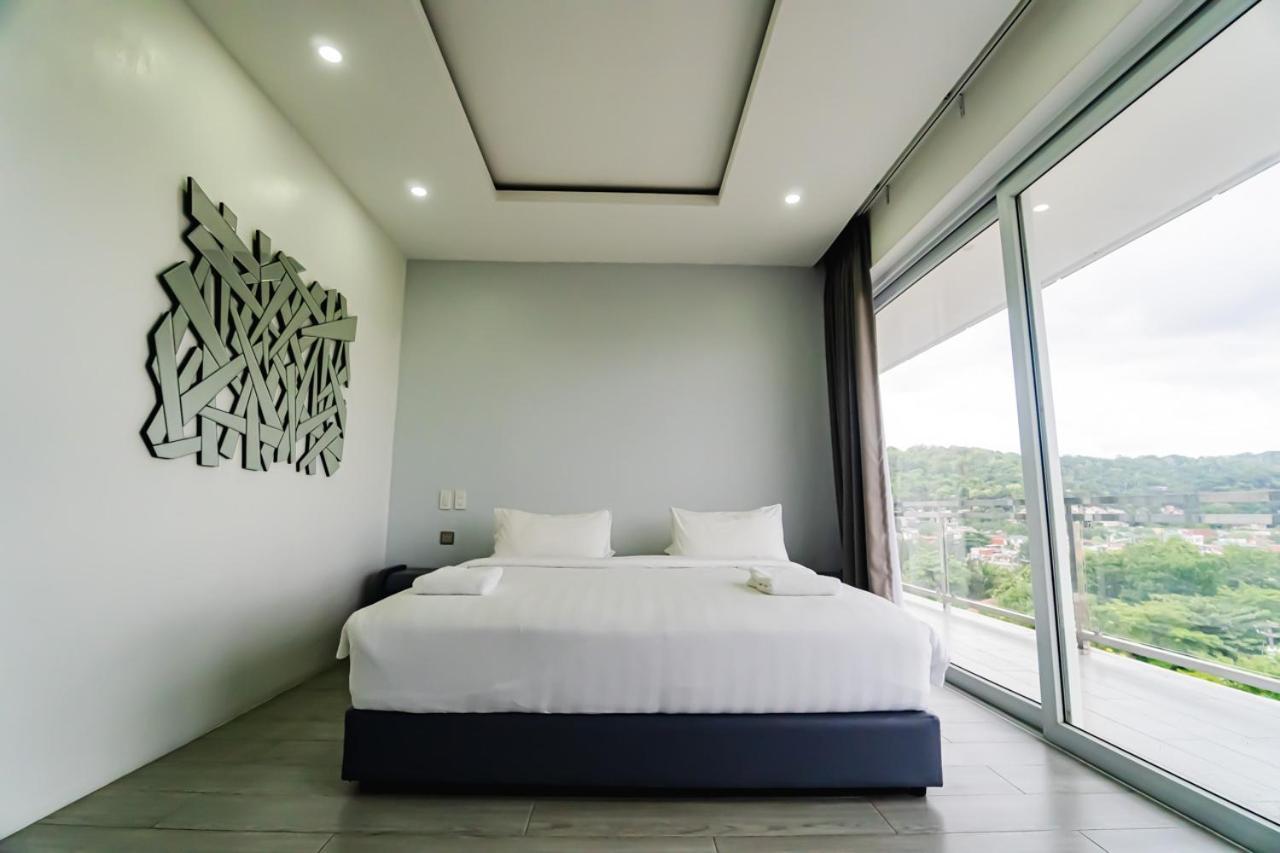 Chequers Suites Subic Bay Olongapo Εξωτερικό φωτογραφία